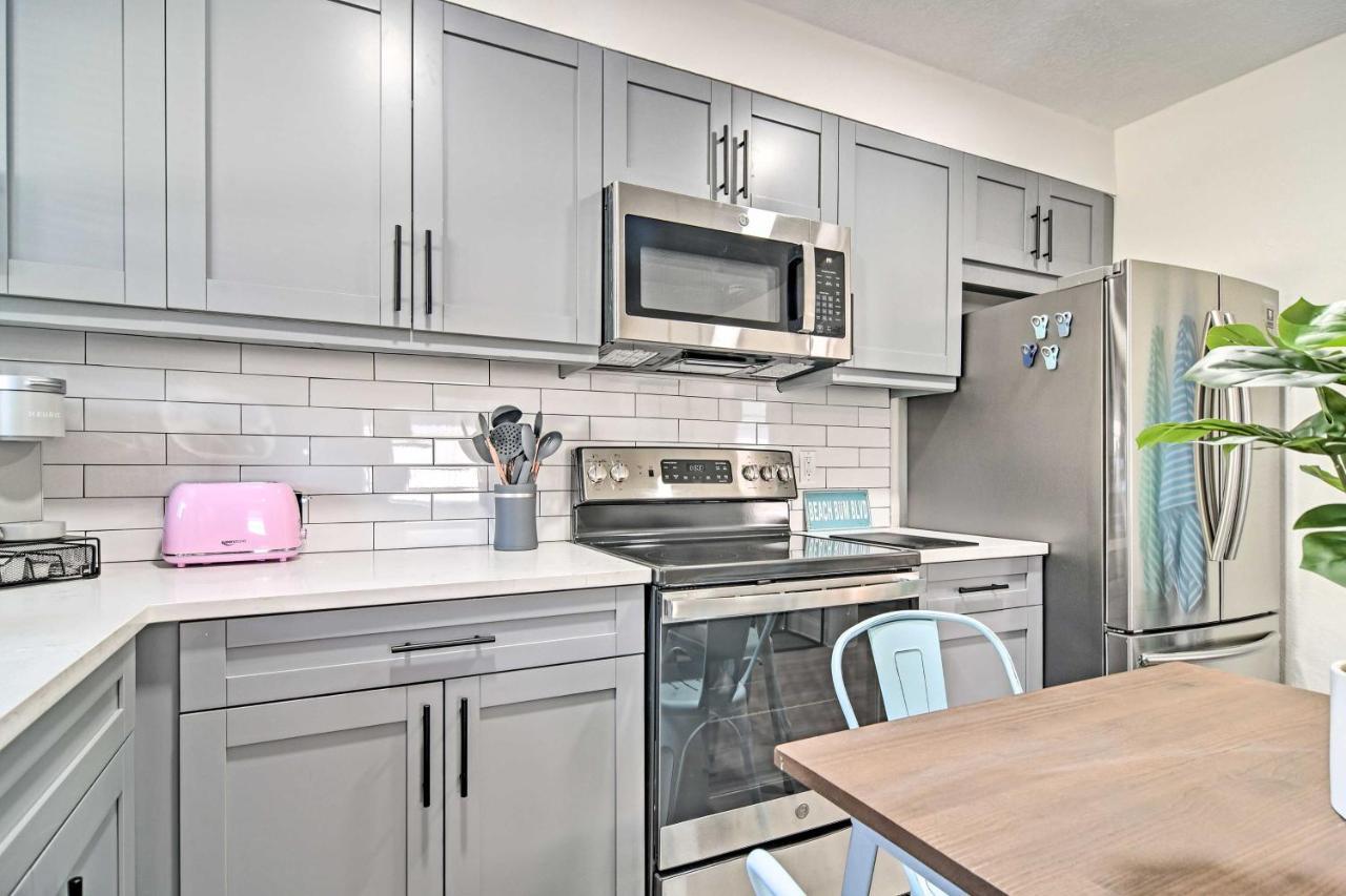 Well-Appointed Madeira Beach Condo With Patio! St. Pete Beach Kültér fotó